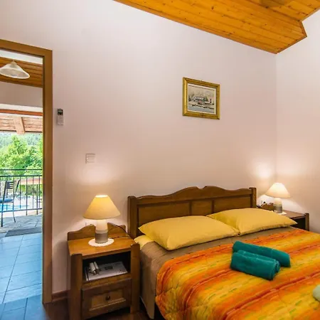 Castra Vakantiehuis Drivenik